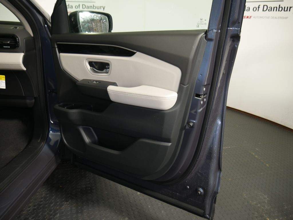 Thumbnail: 2026 Honda Pilot - 5