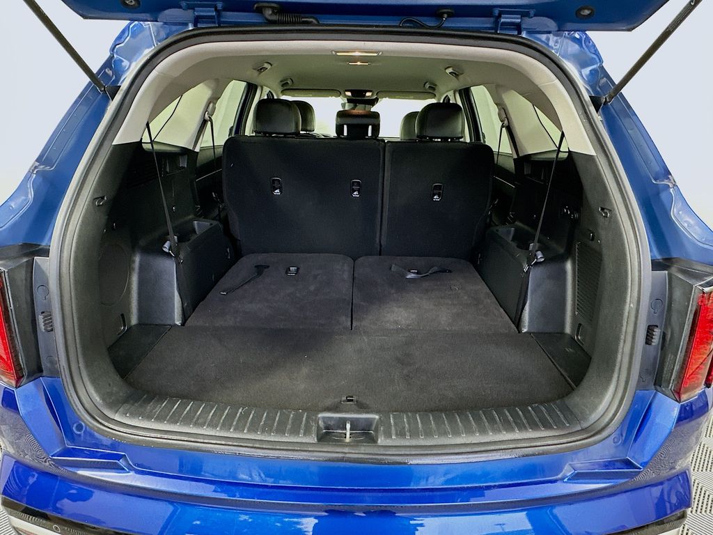 Thumbnail: 2022 Kia Sorento - 27