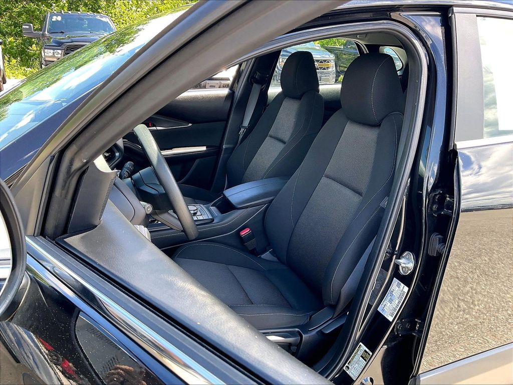 2024 Mazda CX-30 — photo 9