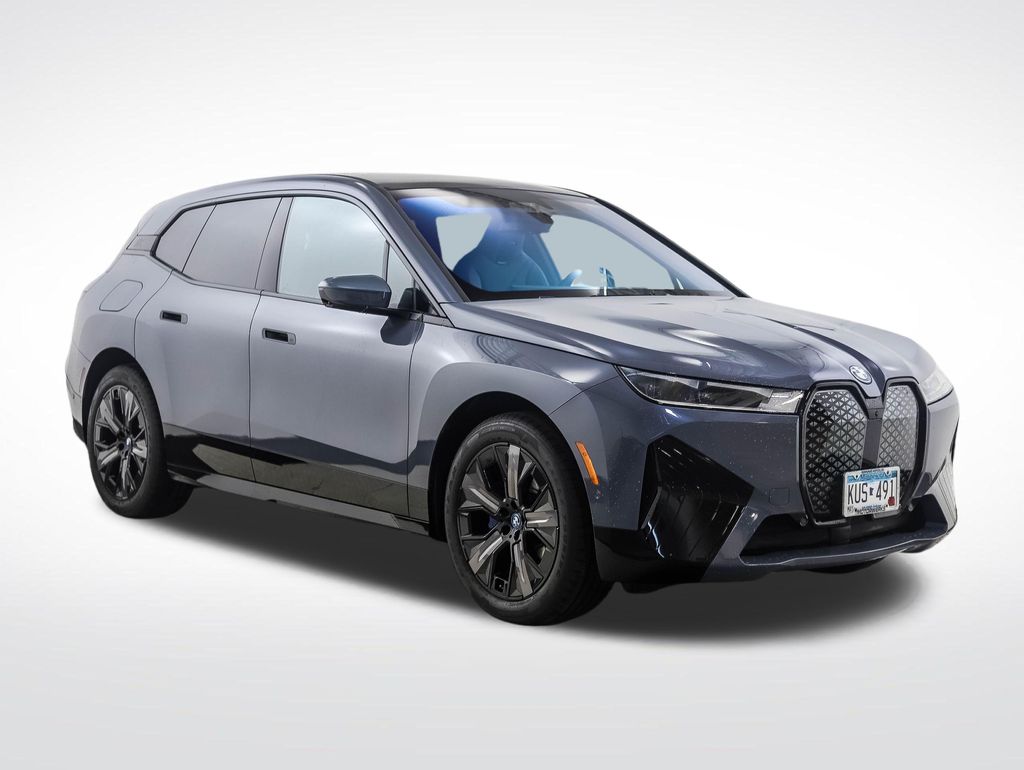 Thumbnail: 2024 BMW iX - 7