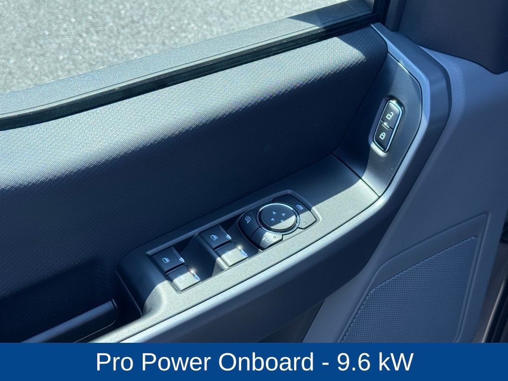 2024 Ford F-150 Lightning Pro