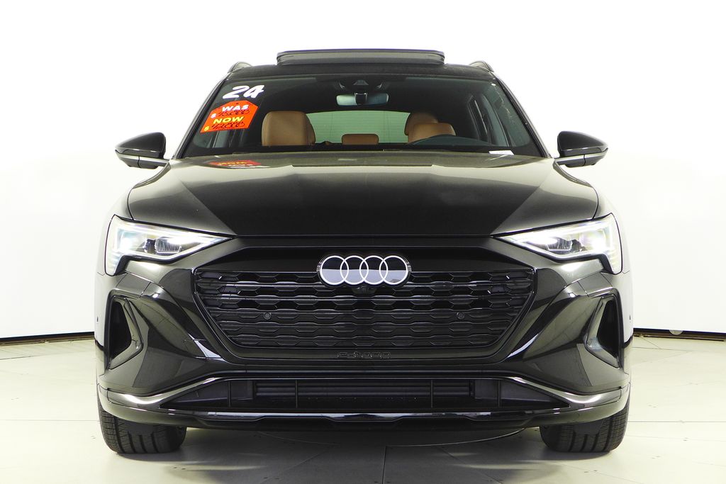 Thumbnail: 2024 Audi Q8 e-tron - 3