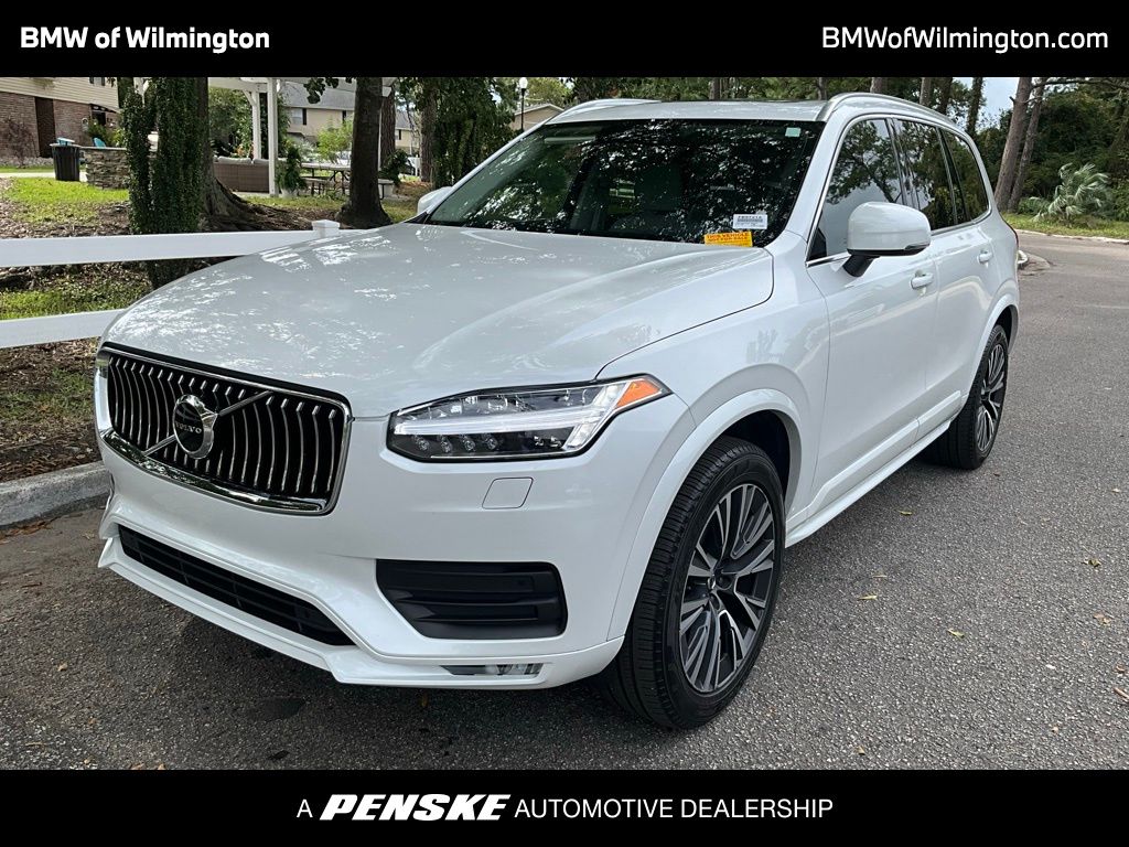 2022 Volvo XC90 T6 Momentum -
                Wilmington, NC