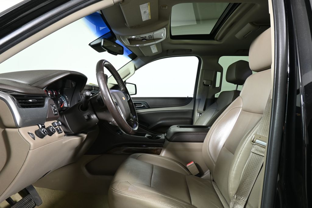 Thumbnail: 2015 Chevrolet Tahoe - 3