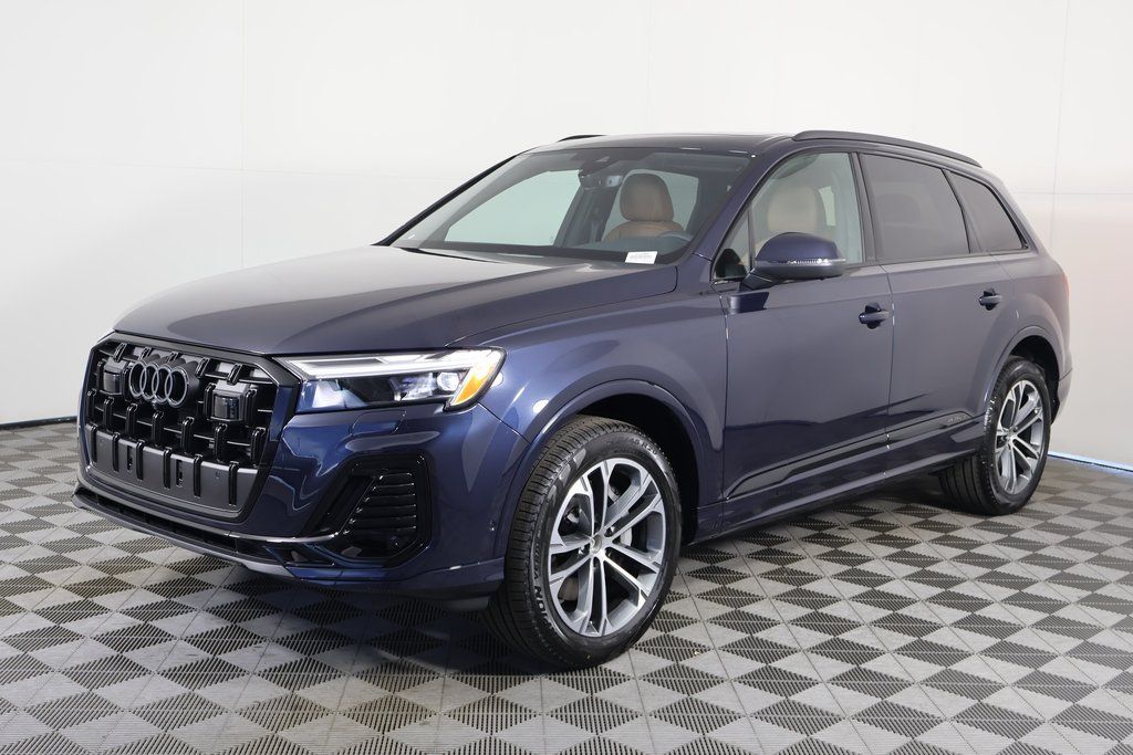 Thumbnail: 2026 Audi Q7 - 1