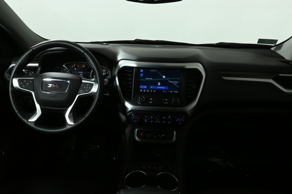 2023 GMC Acadia SLT 17