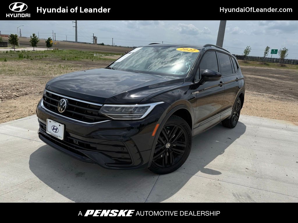 Thumbnail: 2022 Volkswagen Tiguan - 1