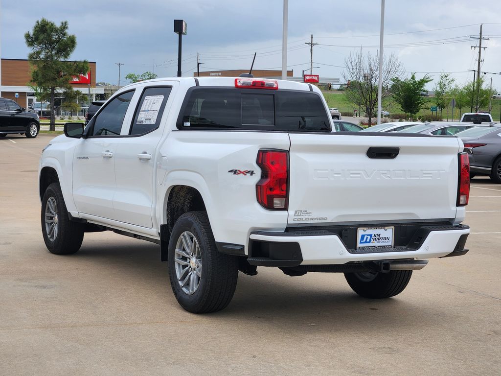 View vehicle photo 4