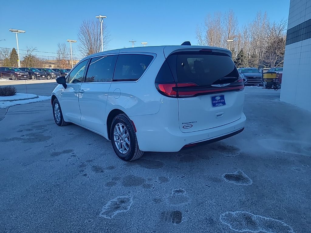 used 2024 Chrysler Pacifica car, priced at $29,988