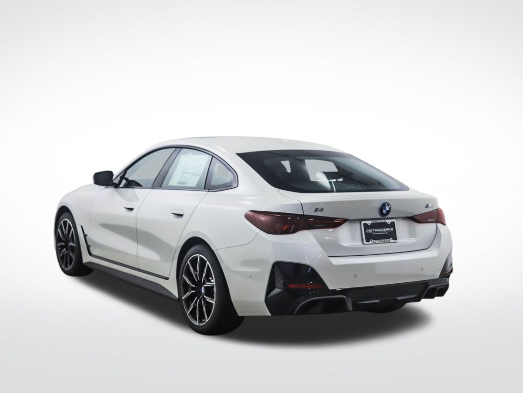 Thumbnail: 2025 BMW i4 - 3