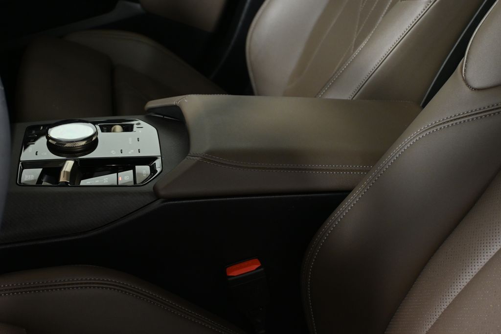 Thumbnail: 2025 BMW X3 - 25