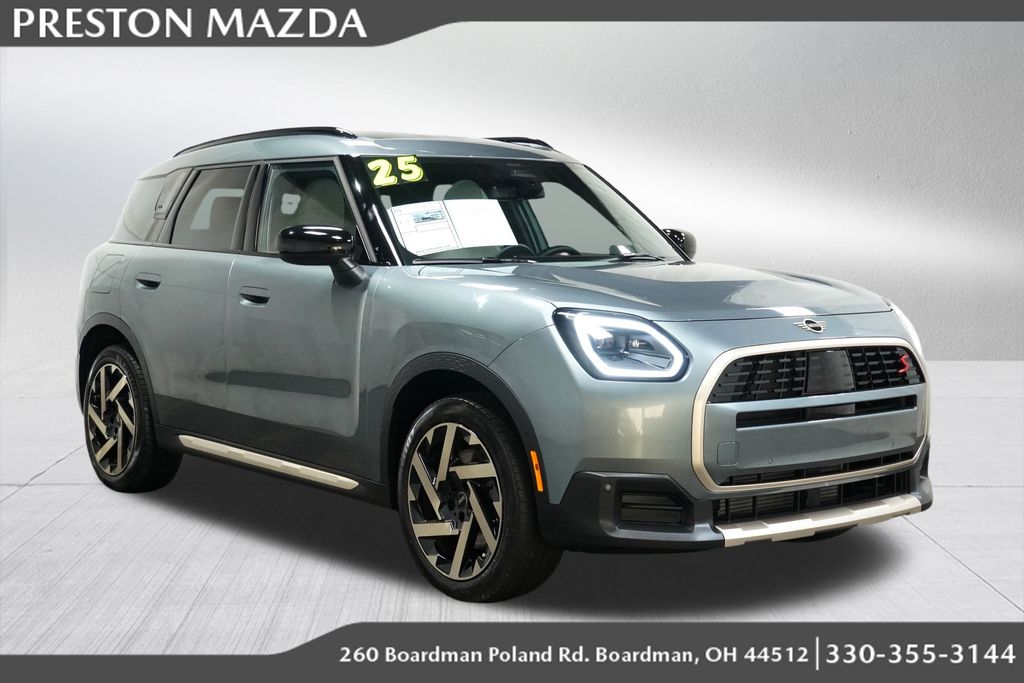 2025 MINI Countryman S's photo