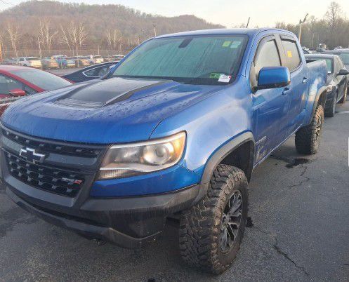 Kinetic Blue Metallic 2018 Chevrolet Colorado ZR2 Crew Cab 4WD Pickup Truck Four-Wheel Drive 8-Speed Automatic