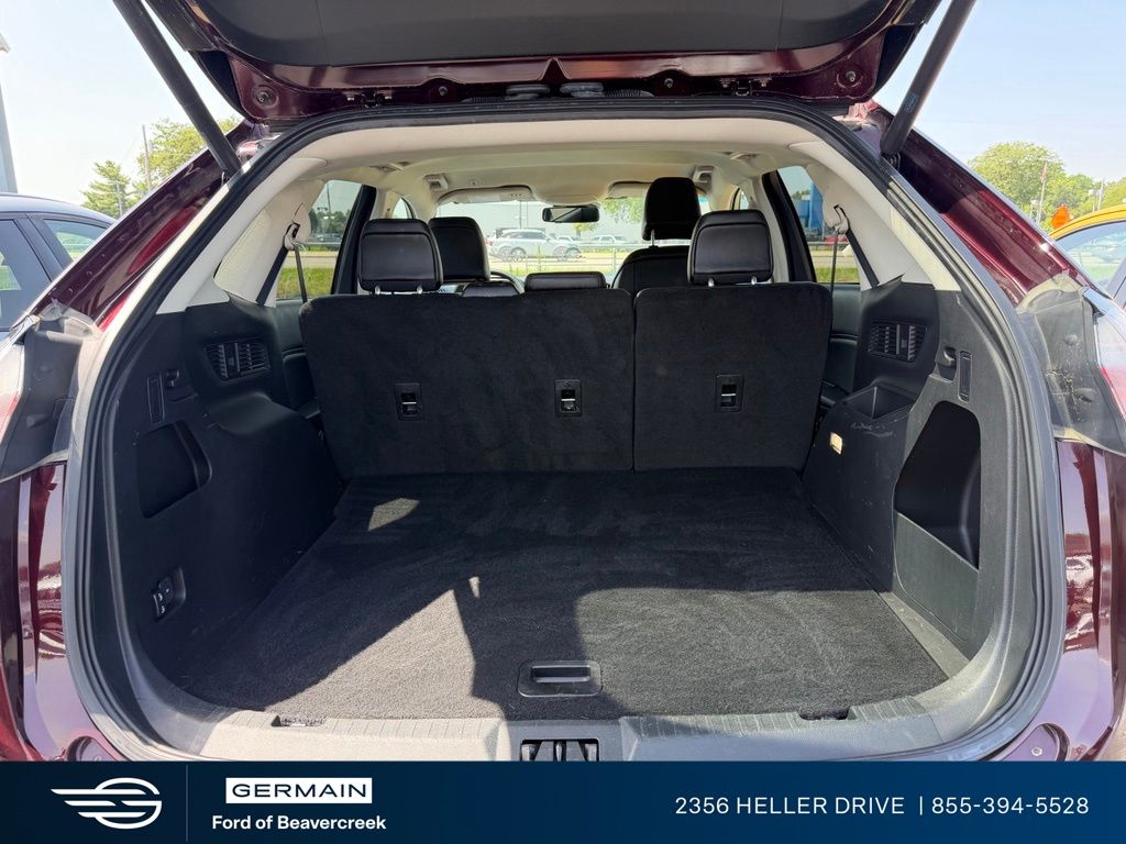 Used 2024 Red Ford SEL image 27
