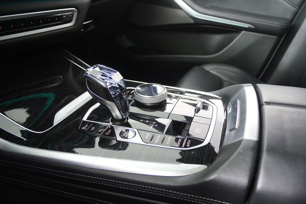 Thumbnail: 2020 BMW X7 - 26