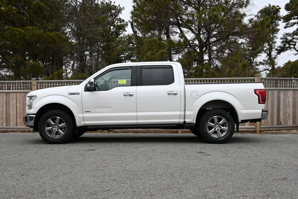 2016 Ford F-150 Lariat 2