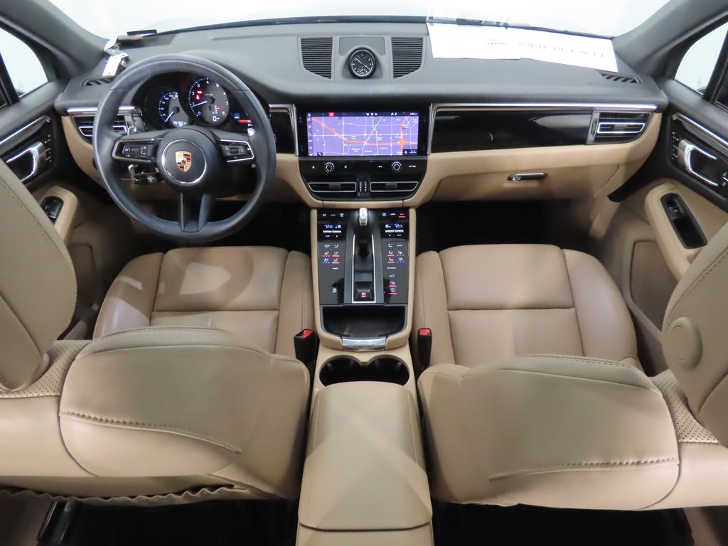 Thumbnail: 2023 Porsche Macan - 14