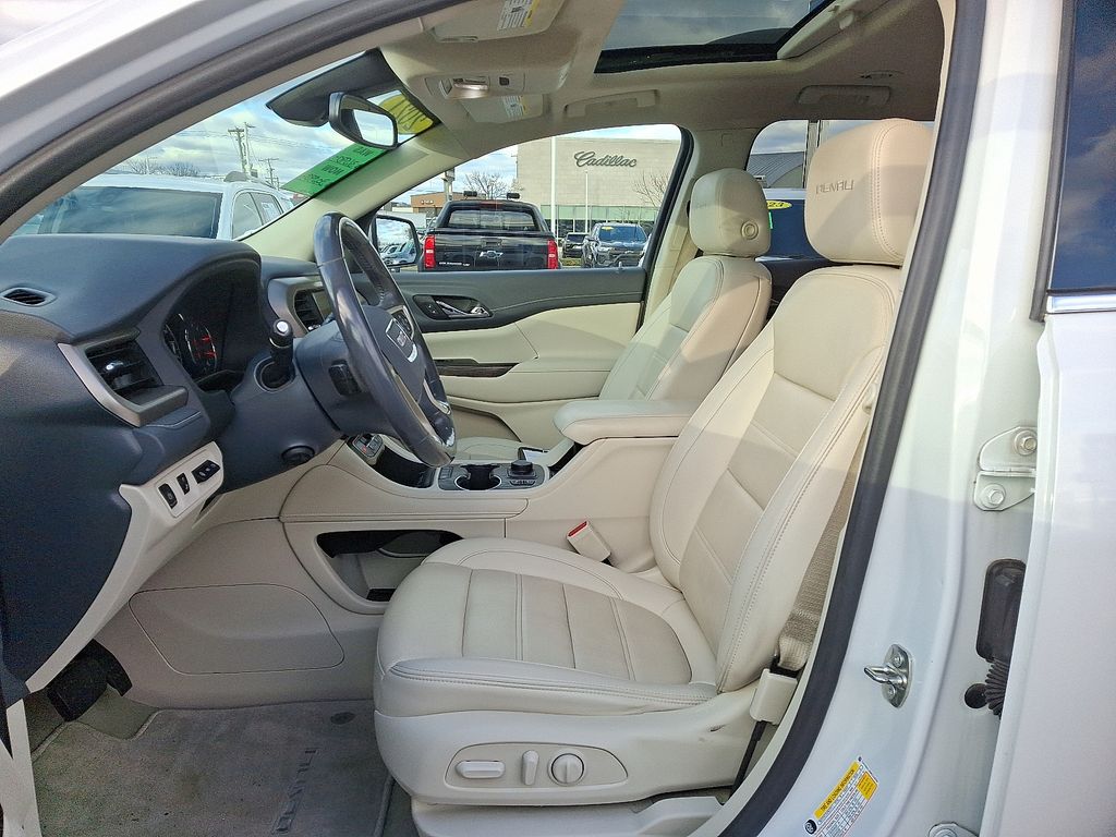 Thumbnail: 2021 GMC Acadia - 15