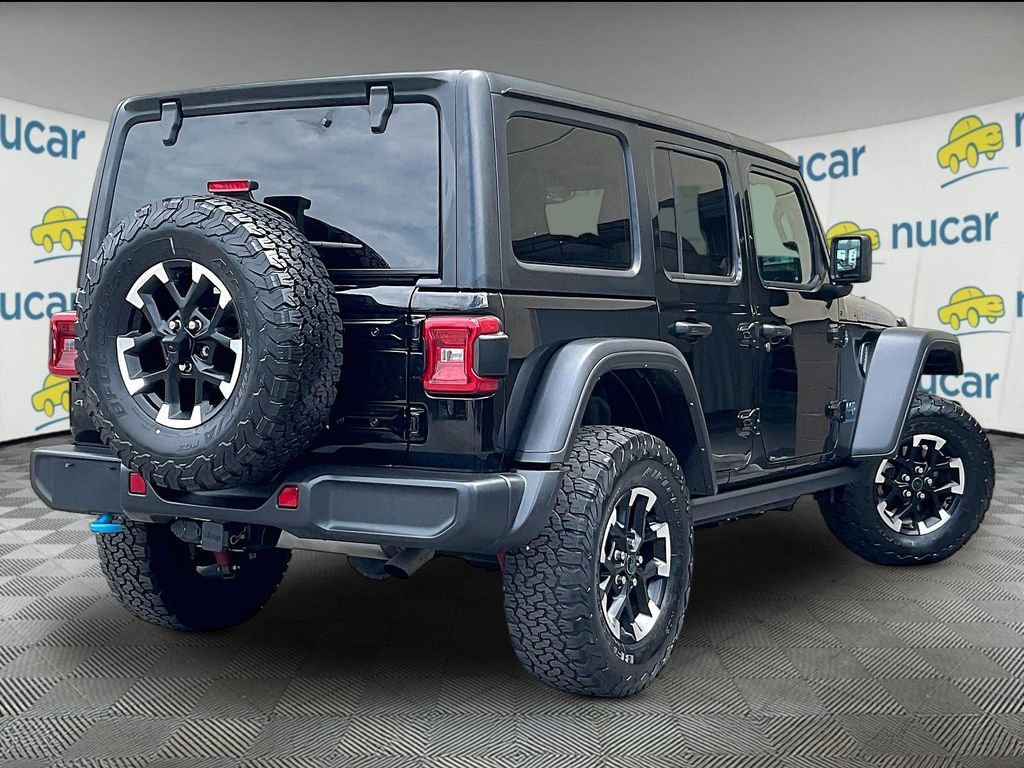 2024 Jeep Wrangler — photo 6