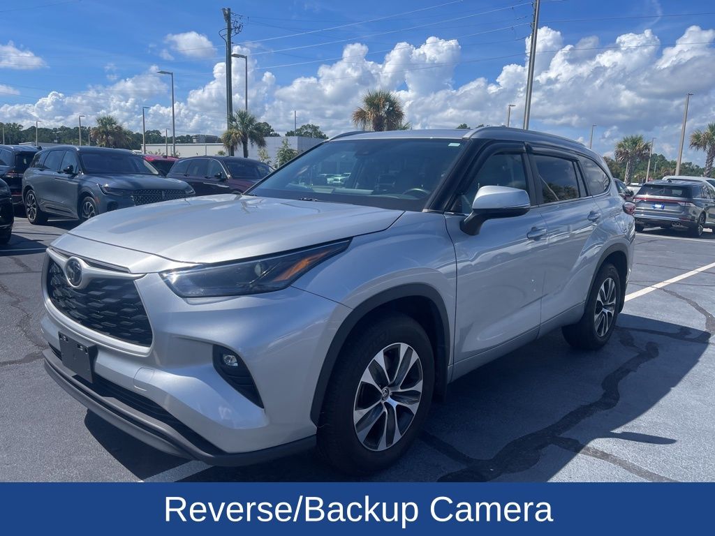2023 Toyota Highlander XLE