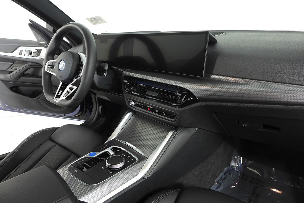 Thumbnail: 2025 BMW i4 - 13