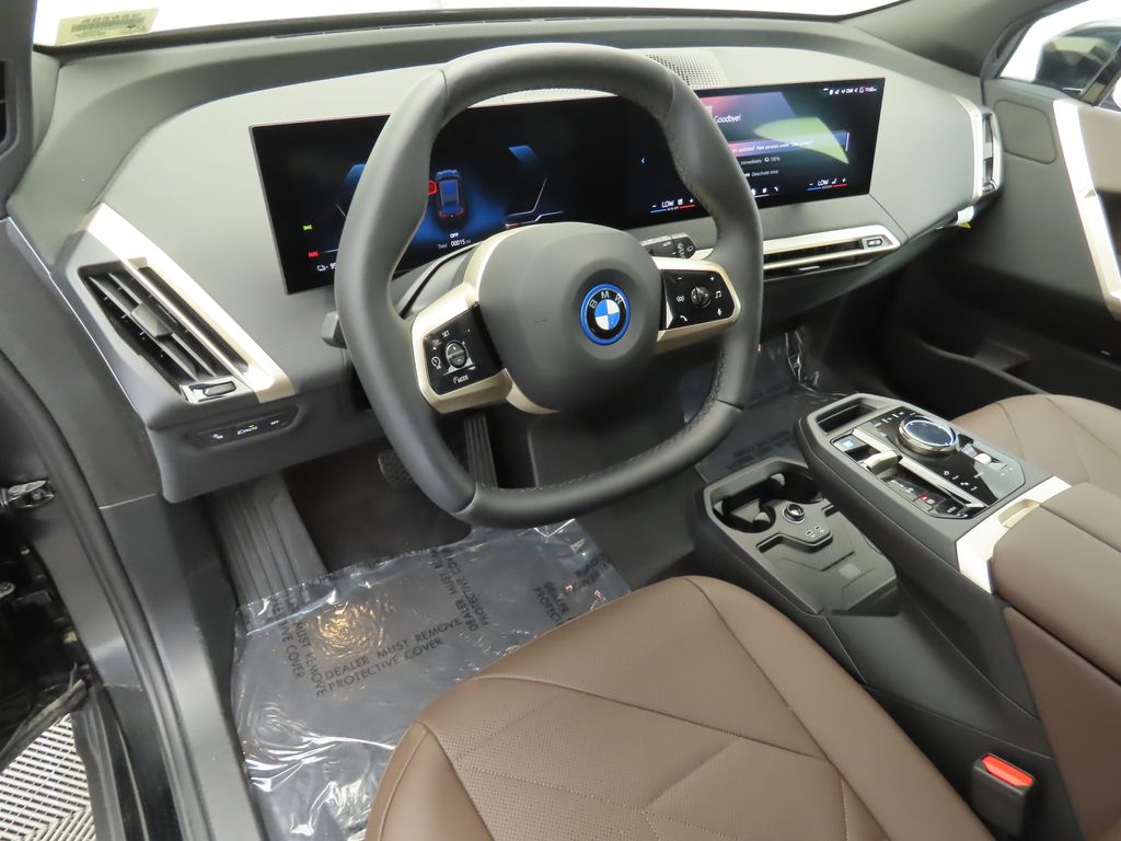 2025 BMW iX xDrive50 9