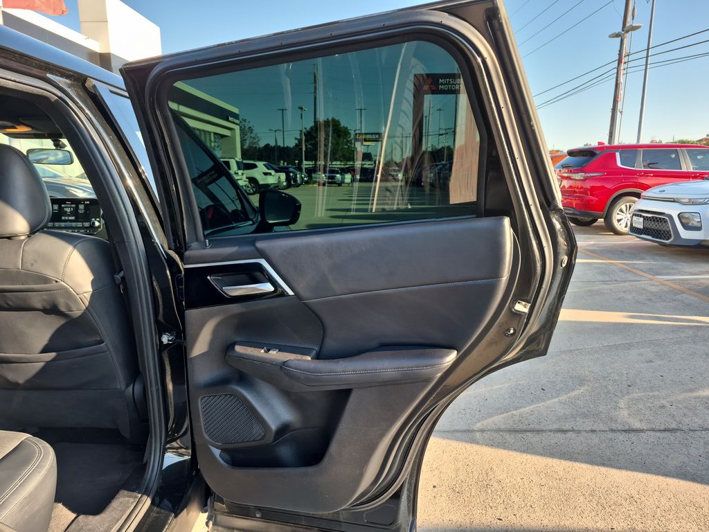 2023 Mitsubishi Outlander SE Black Edition Black at North Houston Mitsubishi