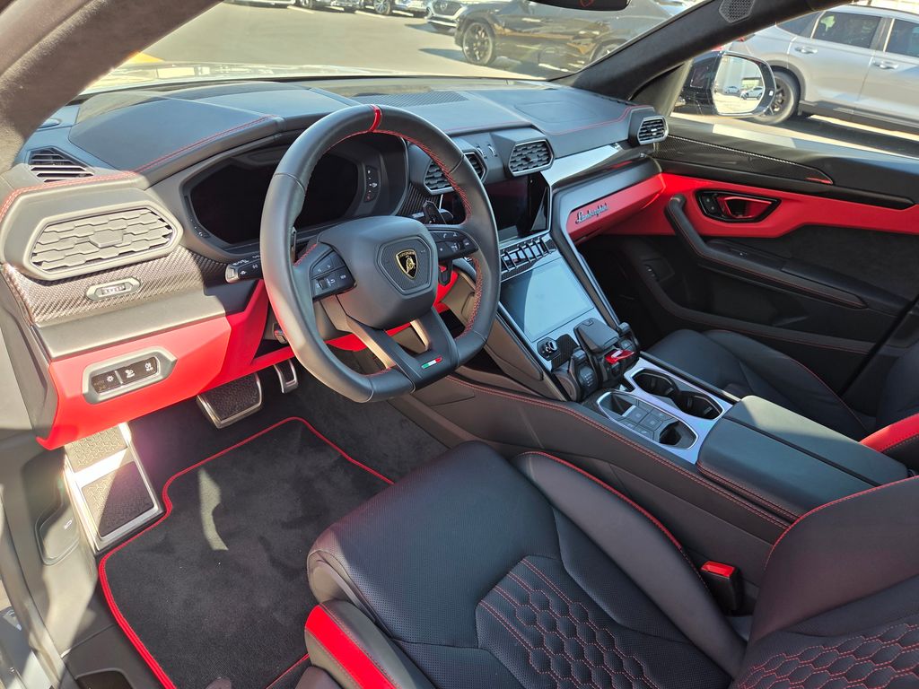 Thumbnail: 2024 Lamborghini Urus - 5
