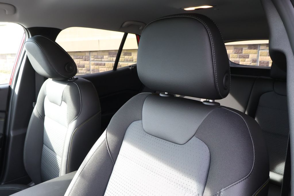 Thumbnail: 2026 Chevrolet Trax - 15