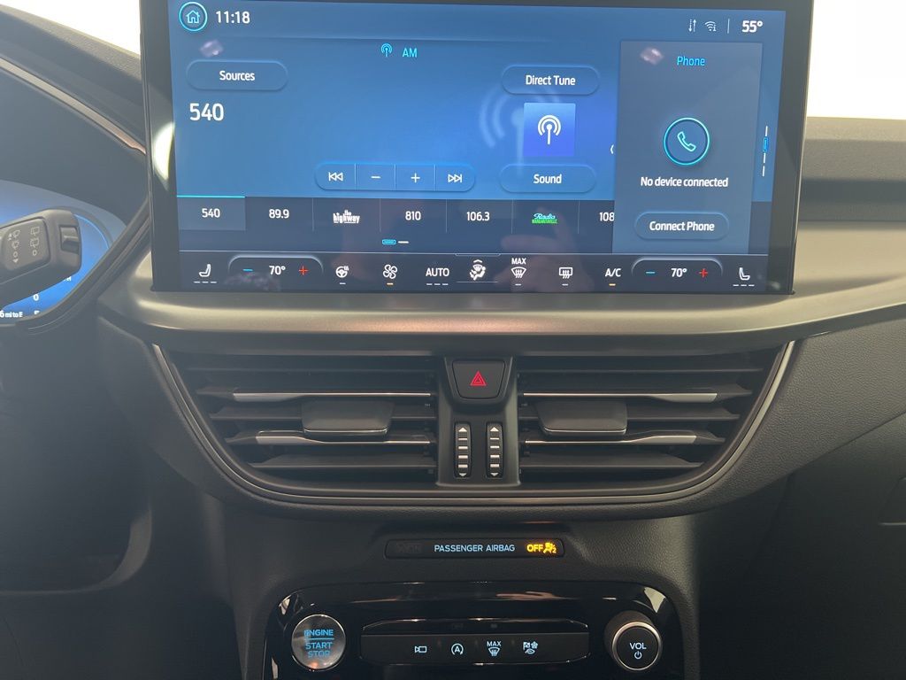 Used 2023 White Ford Active image 22