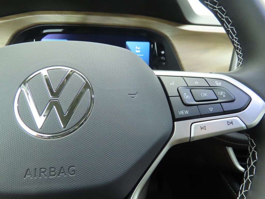 Thumbnail: 2026 Volkswagen Atlas - 12