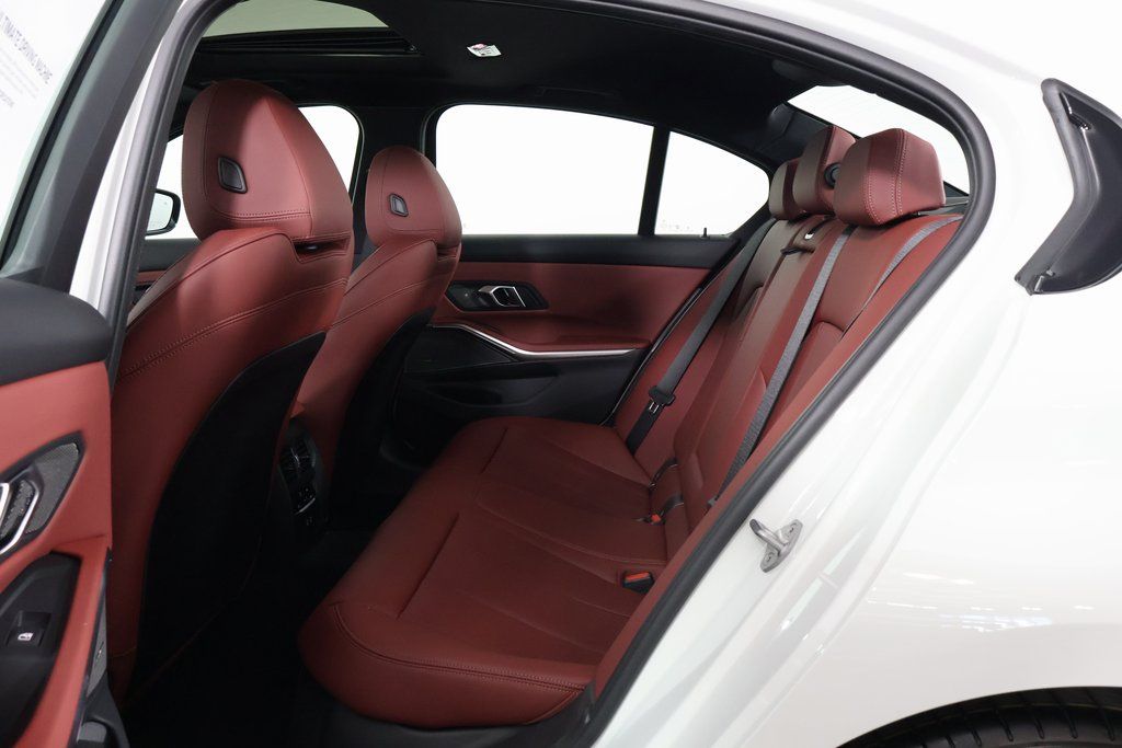 Thumbnail: 2026 BMW 3 Series - 6