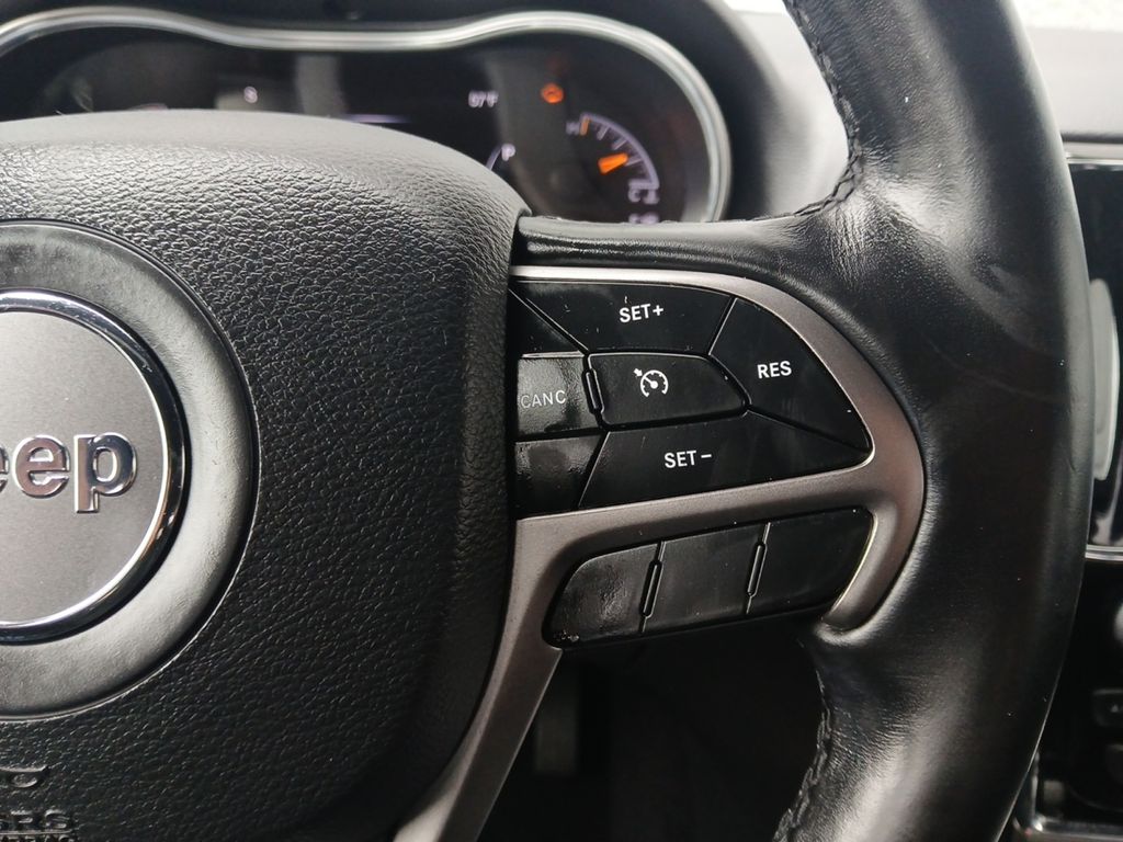 Used Car 2020 Jeep Grand Cherokee  Altitude For Sale Under $20,000 In Austin, Texas