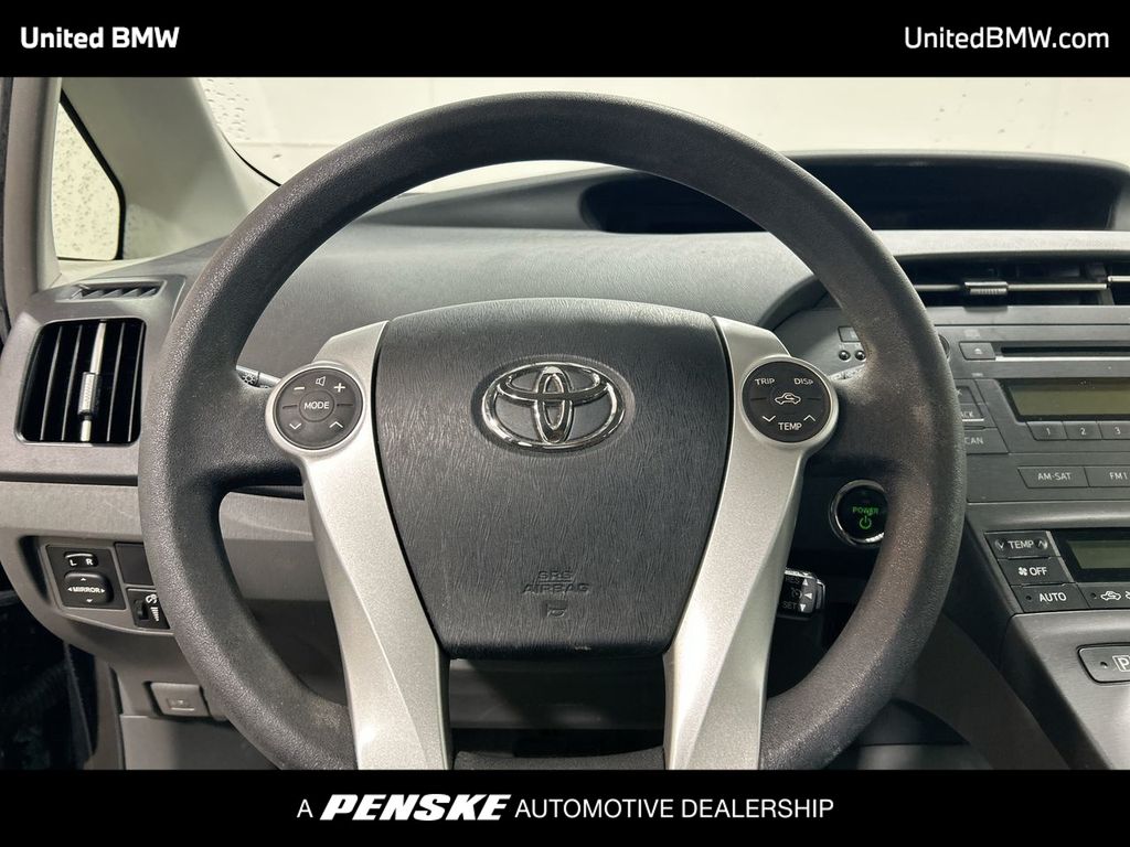 2011 Toyota Prius  14