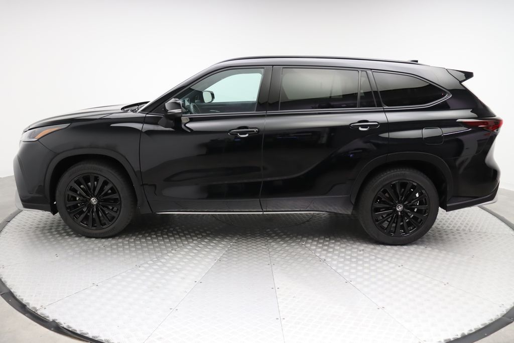 2024 Toyota Highlander XSE 12