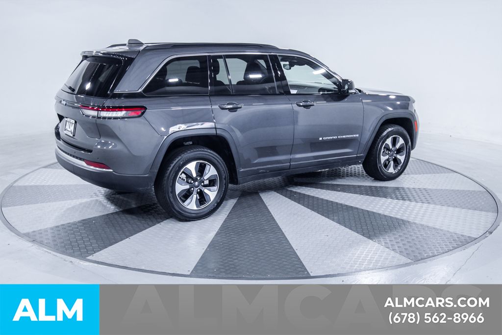 Used 2024 Gray Jeep 4xe image 10