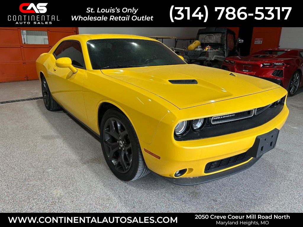 2018 Dodge Challenger SXT RWD