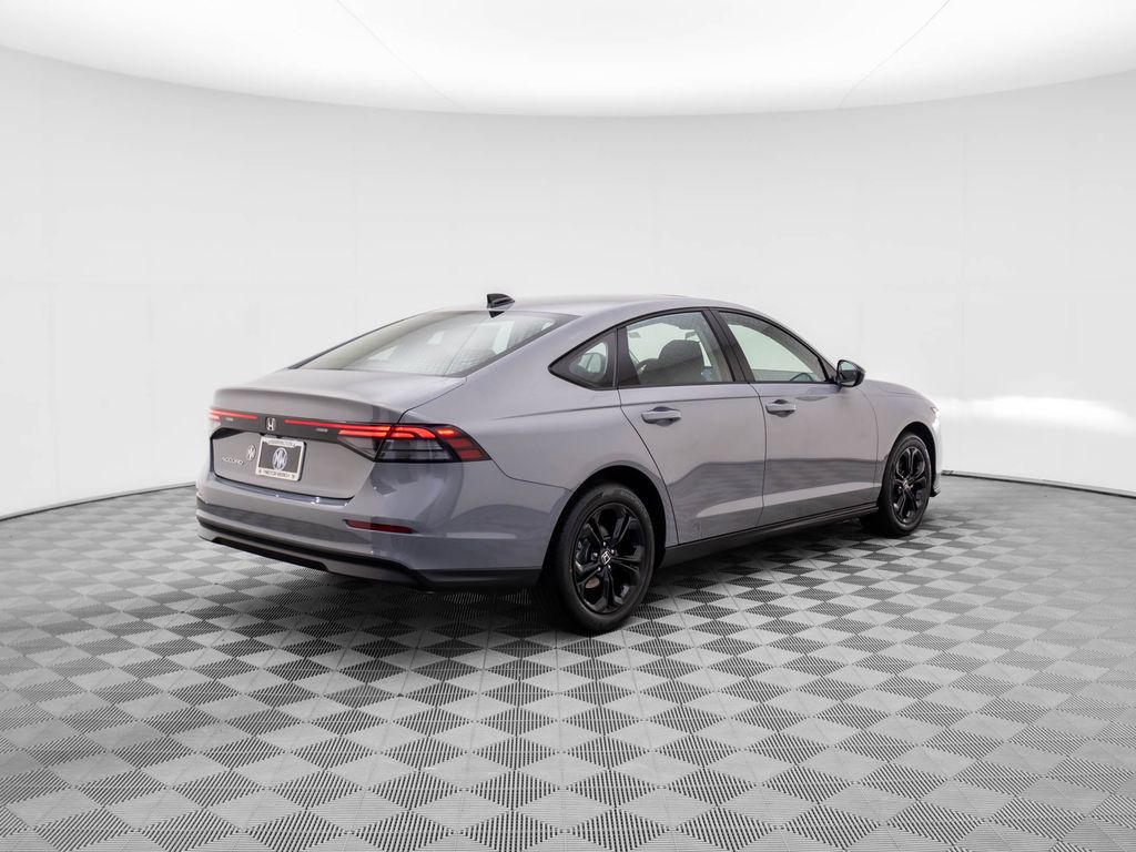 2025 Honda Accord SE photo