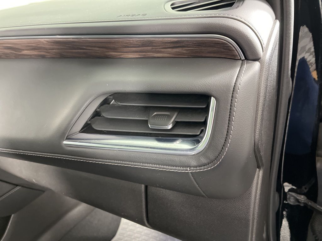 Thumbnail: 2021 Chevrolet Tahoe - 22