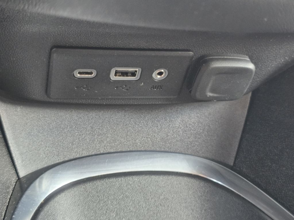 Used 2022 Black Chevrolet LT image 28