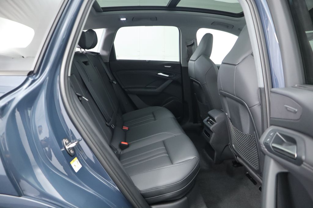 2025 Audi Q6 e-tron Premium 24
