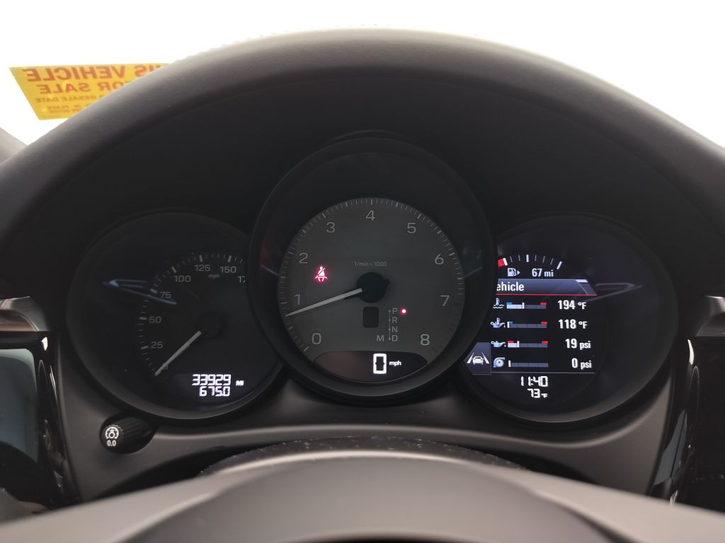 Thumbnail: 2023 Porsche Macan - 12