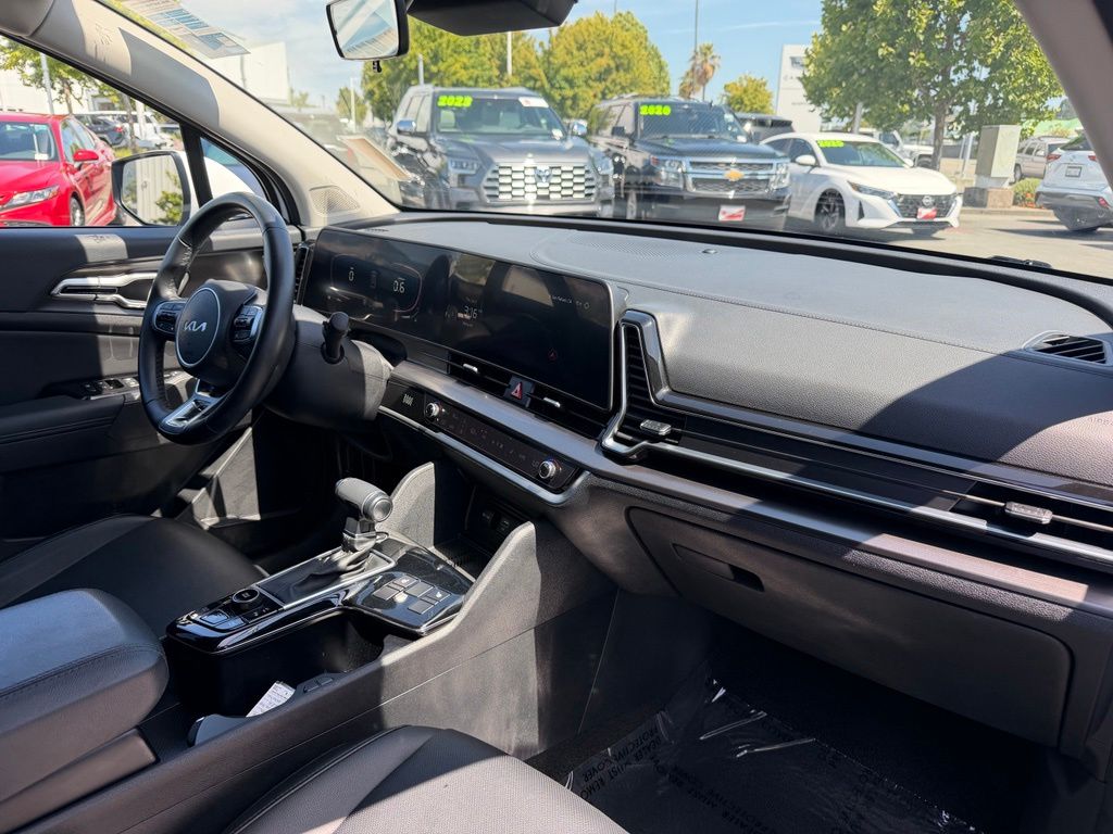Used 2025 Kia Sportage SUV