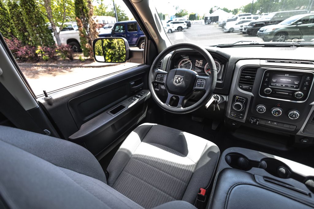 2023 Ram 1500 Classic Tradesman thumbnail 23