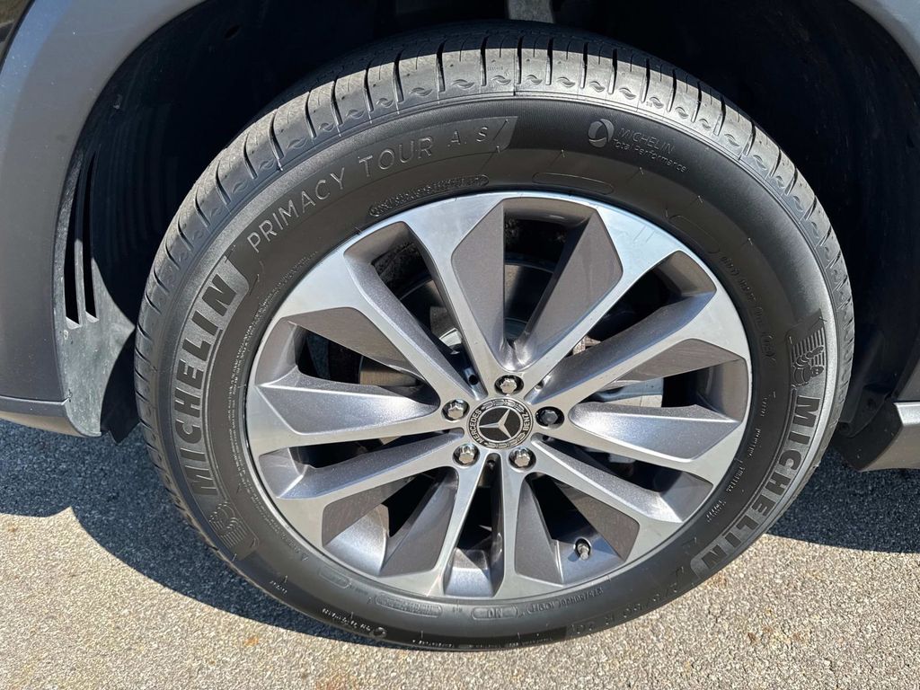 2022 Mercedes Benz GLE 350 4MATIC photo 9