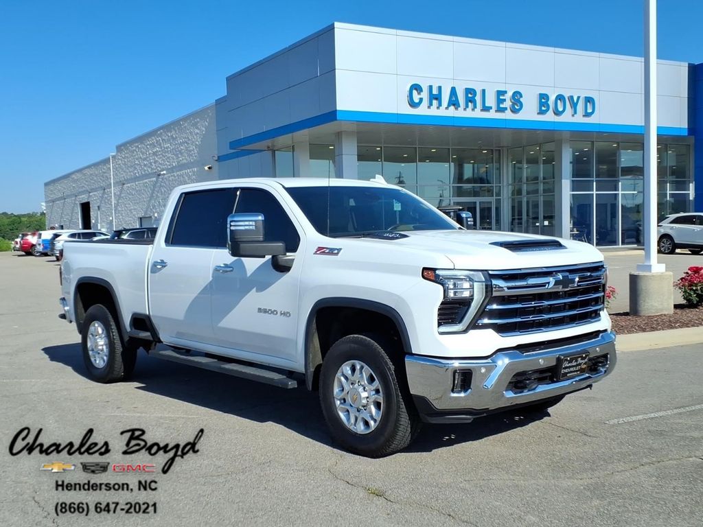 Summit White 2024 Chevrolet Silverado 2500HD LTZ Crew Cab 4WD Pickup Truck Four-Wheel Drive Automatic