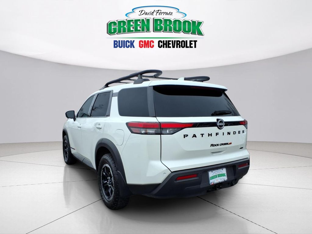 View vehicle photo 5