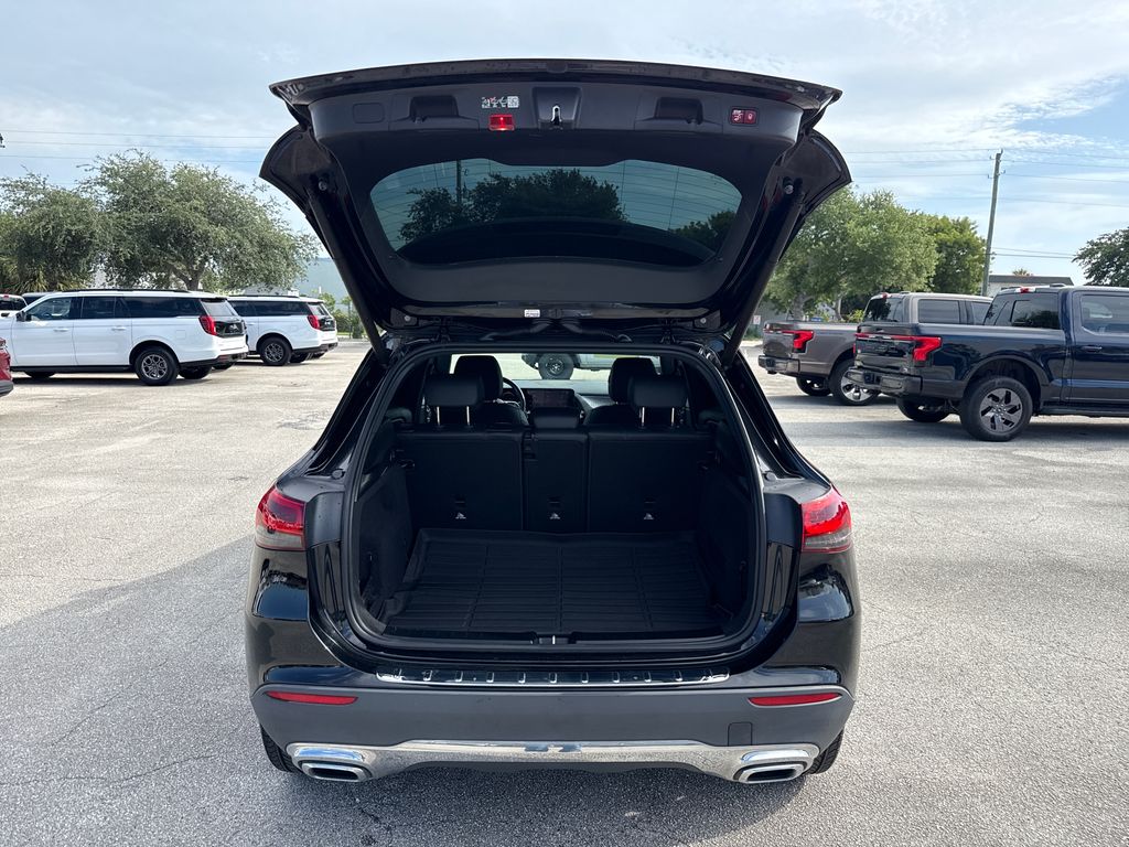 Certified Used 2023  Mercedes-Benz GLA 250 image 26