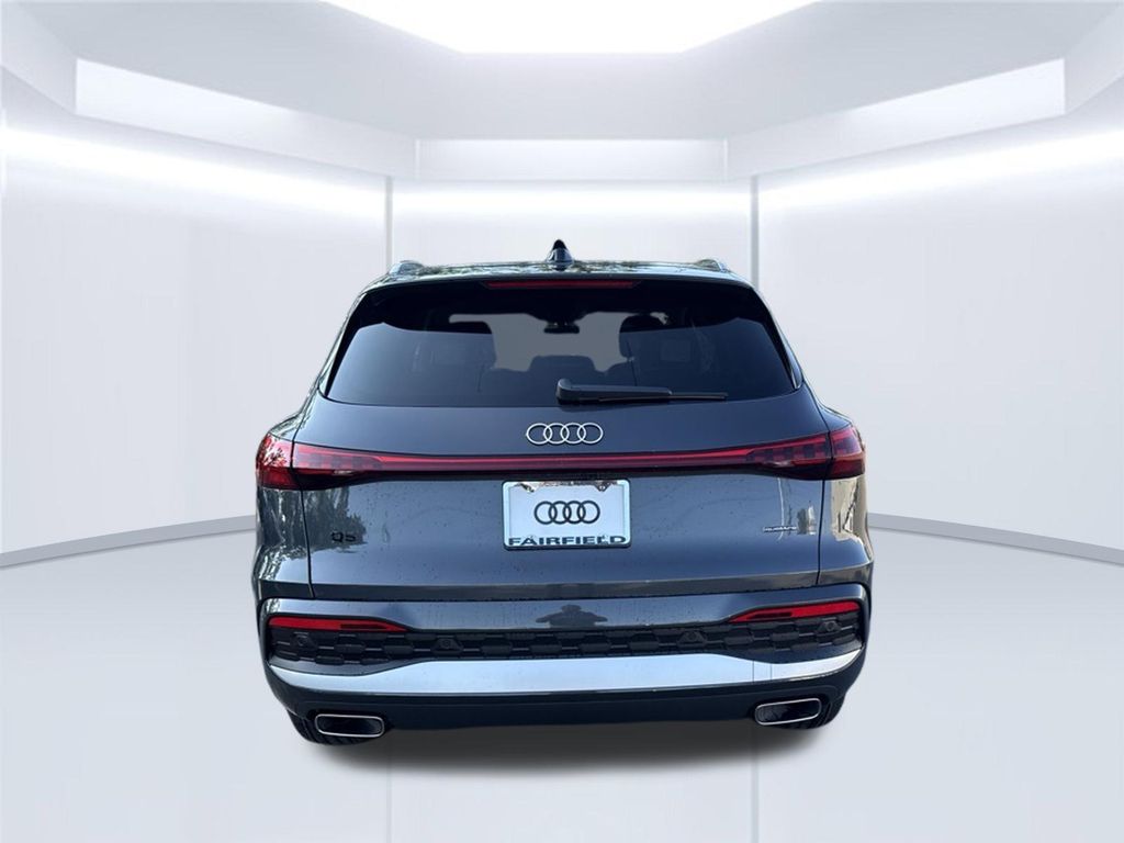 Thumbnail: 2026 Audi Q5 - 4