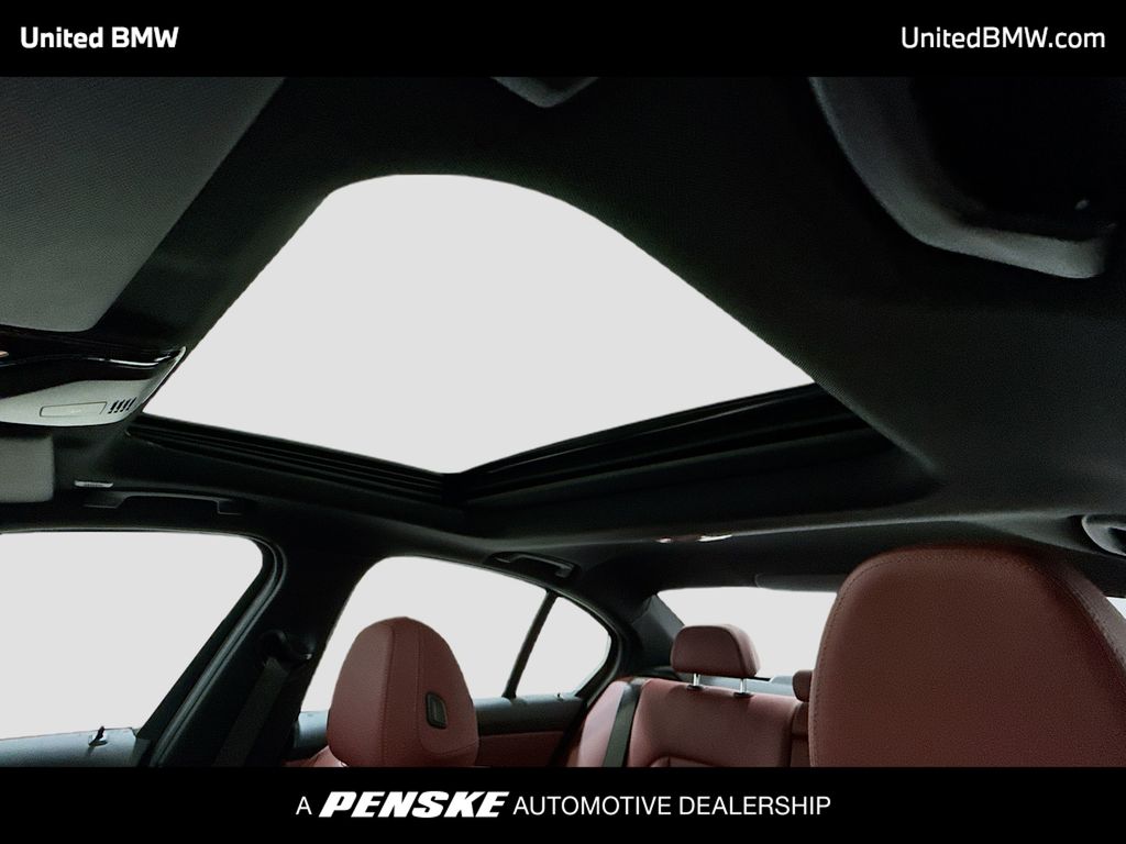 Thumbnail: 2026 BMW 3 Series - 12
